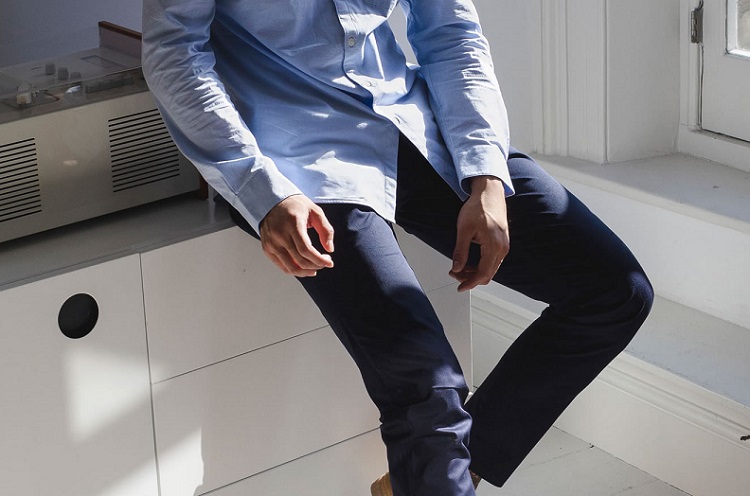 Are khakis/chinos out of style?