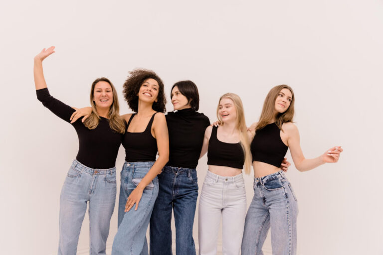 Five women of different nationalities and hair lengths representing the hair length chart