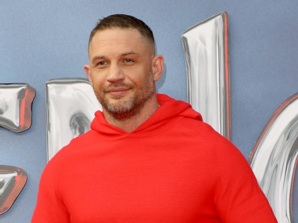 Tom Hardy haircut